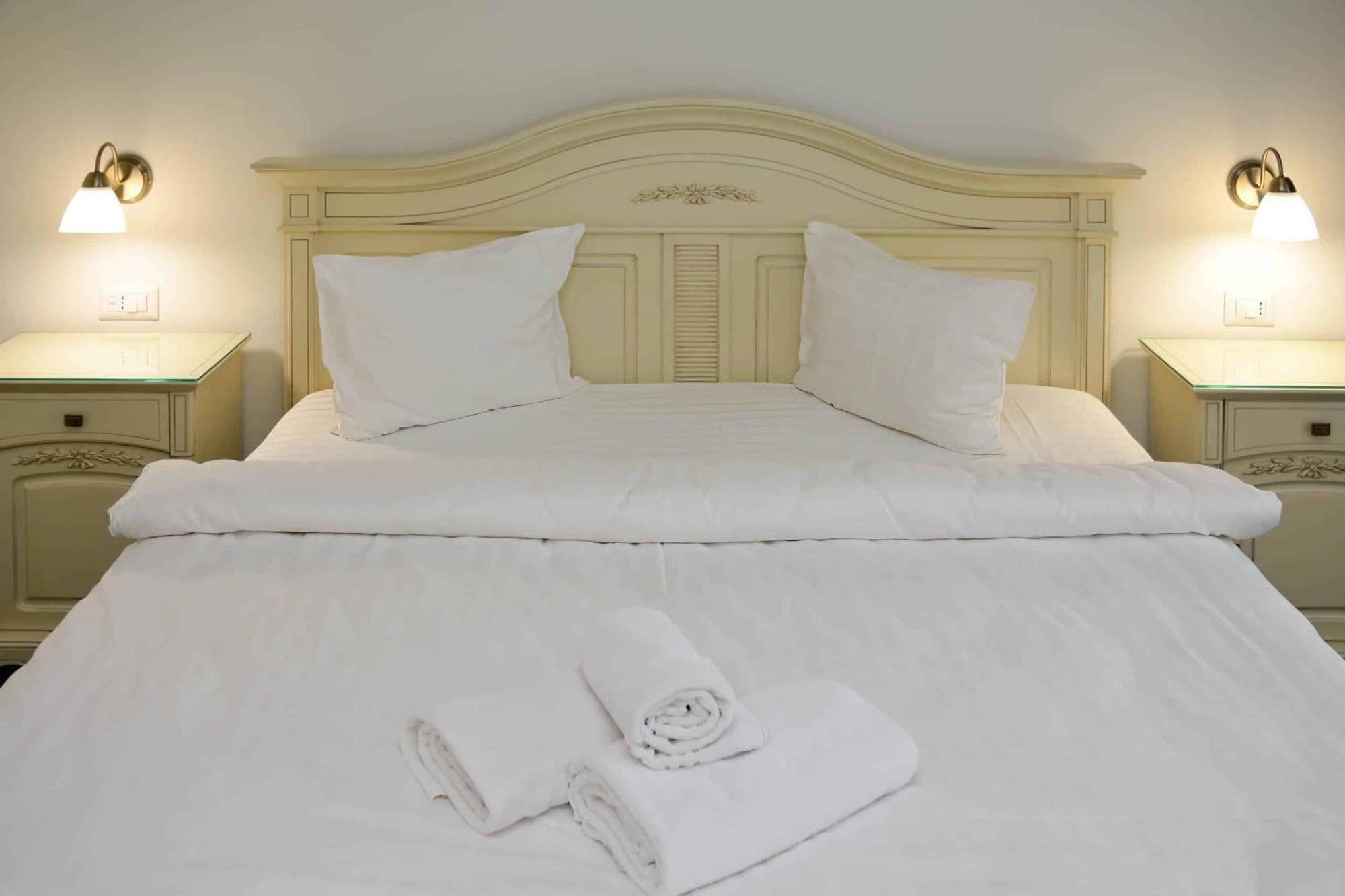 Green Park Boutique Hotel Focşani Екстериор снимка