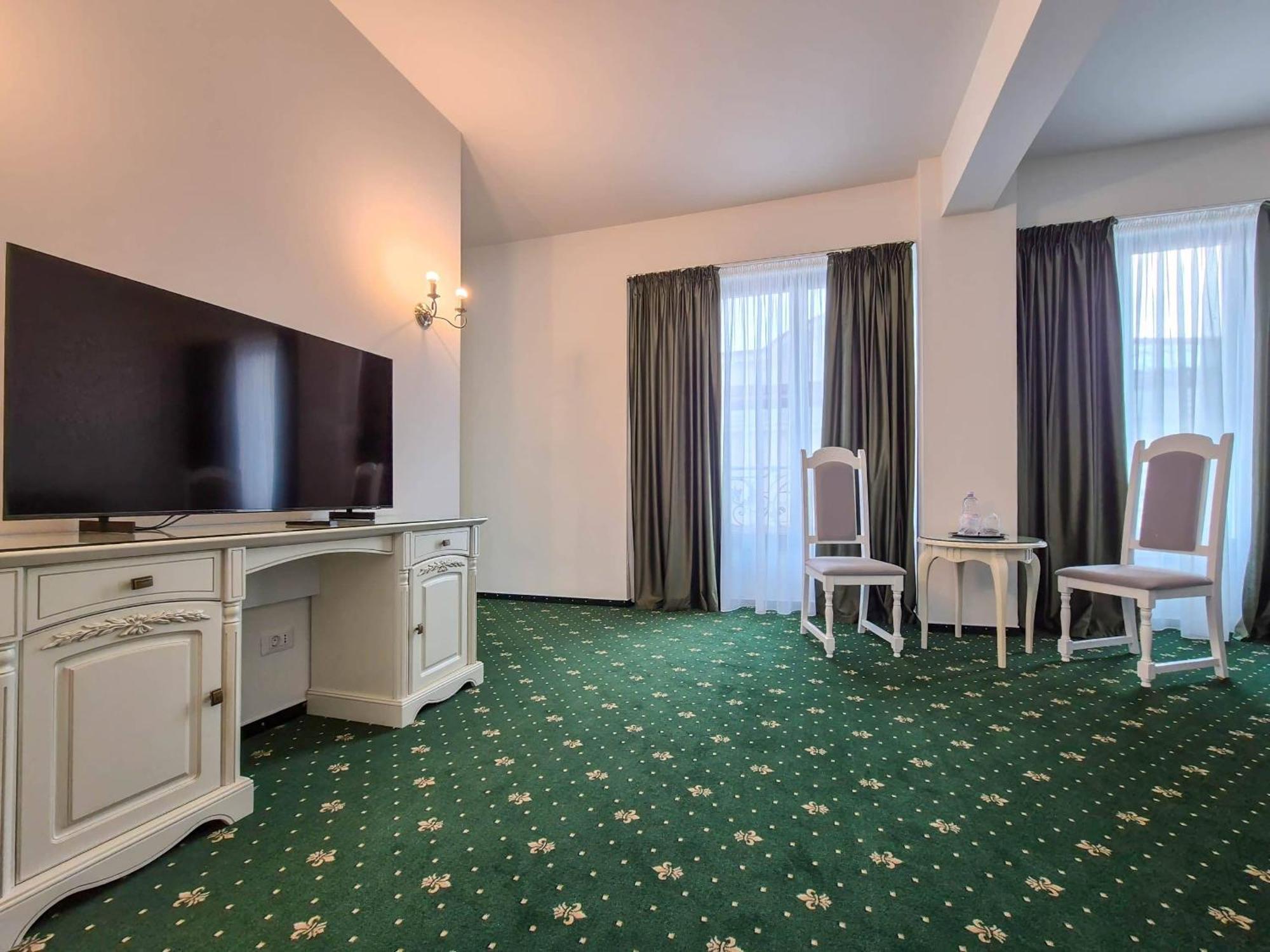 Green Park Boutique Hotel Focşani Екстериор снимка