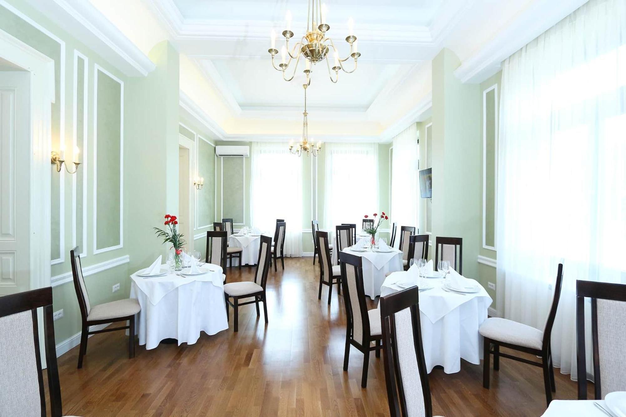 Green Park Boutique Hotel Focşani Екстериор снимка