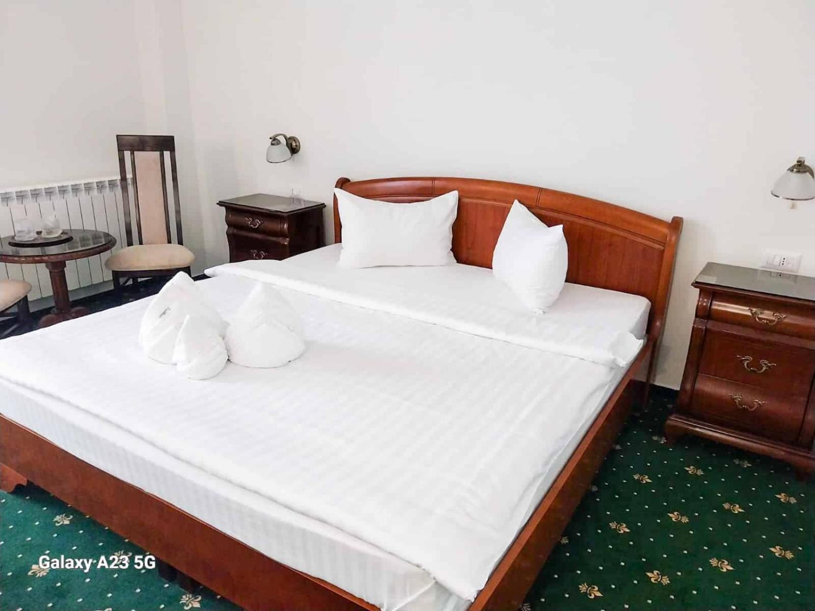 Green Park Boutique Hotel Focşani Екстериор снимка