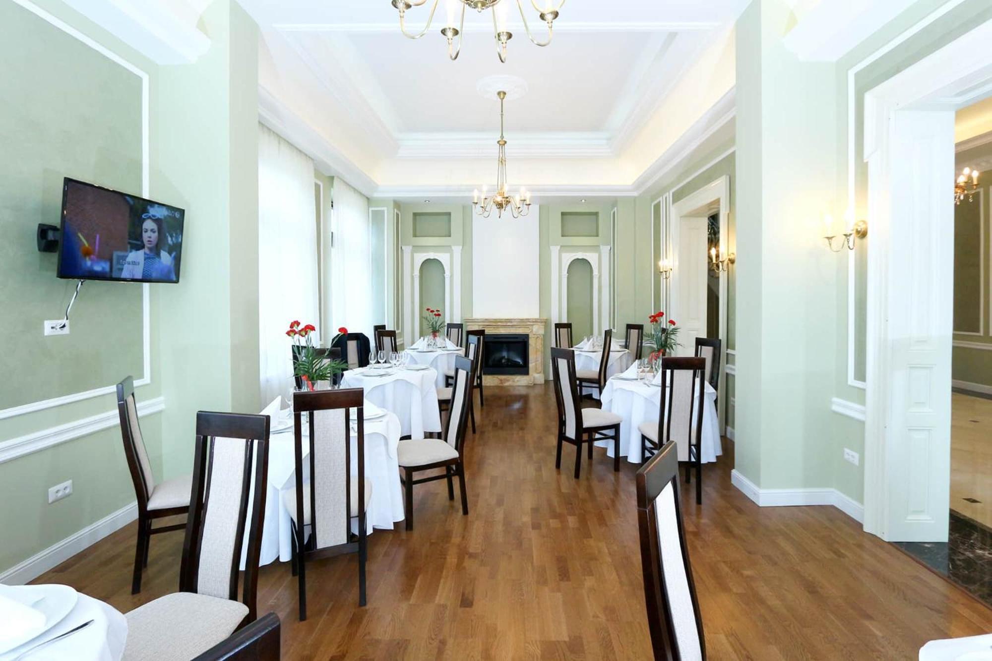 Green Park Boutique Hotel Focşani Екстериор снимка